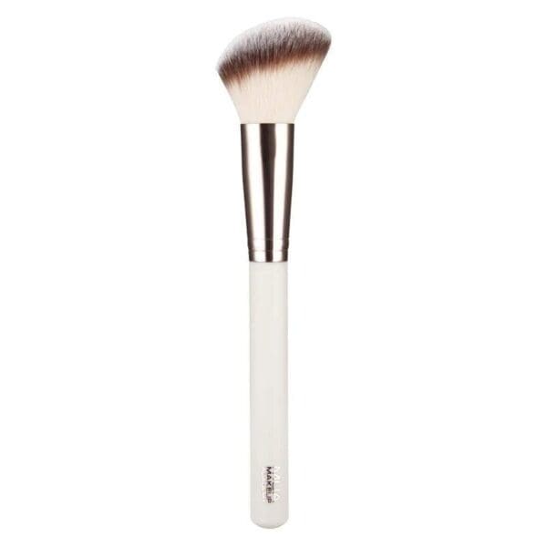 mua-blush-contour-brush